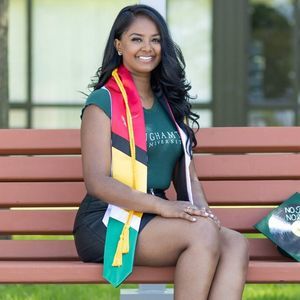 Meet your Posher, Ramona